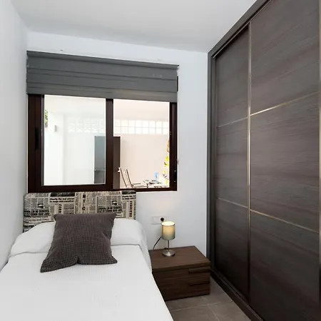 Pets Friendly Apartment, Next To The Marina And Arroyo De La Miel Apartment Benalmadena